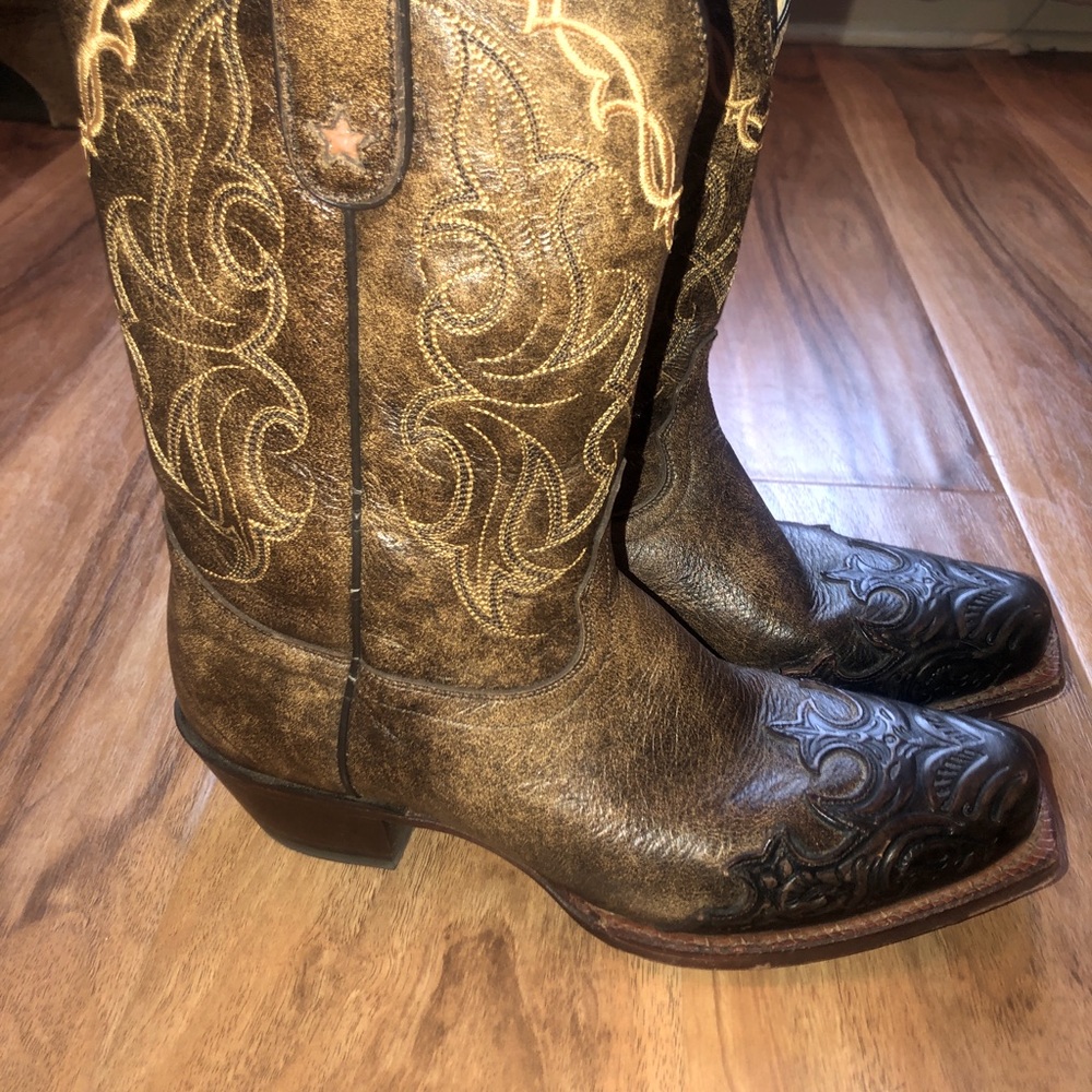 LADIES PREOWNED TONY LAMA WESTERN BOOTS SIZE 9